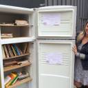 Geladeira vira biblioteca de rua em Caxias do Sul