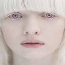 Russa é considerada a albina mais linda do mundo
