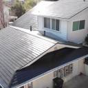 O novo teto solar da Tesla será tão barato quanto um telhado de telha