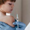 Criança passa mal, e cidade do interior de SP suspende vacinação