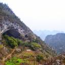 Vida nas Profundezas: Conheça a Fascinante Comunidade de Zhongdong na Única Caverna Habitada do Mundo!