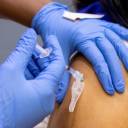 Órgão dos EUA aponta incidência de inflamação cardíaca em jovens após vacinas de Pfizer e Moderna